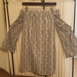 Beautiful off Shoulders Blouse